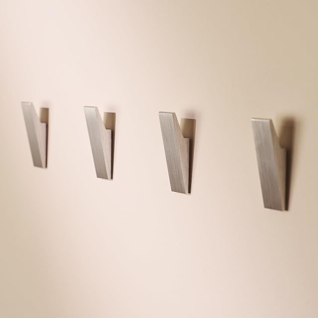 Cuatro ganchos adhesivos de aluminio anodizado plata Designfabrik Hamburg